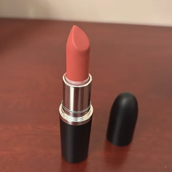 MAC Sweet Deal M·A·Cximal Silky Matte Lipstick - Picture 8 of 11